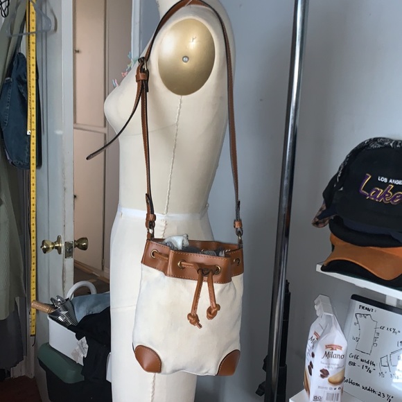 Urban Outfitters Canvas Bucket Crossbody bag - Picture 4 of 10